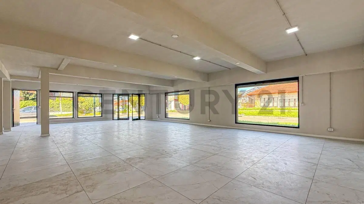 VENTA LOCAL A ESTRENAR TALCAHUANO Y SOLER 5