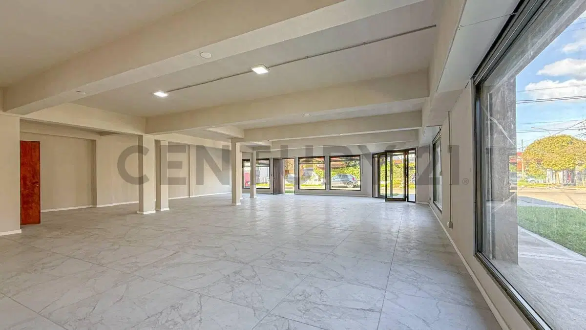 VENTA LOCAL A ESTRENAR TALCAHUANO Y SOLER 2