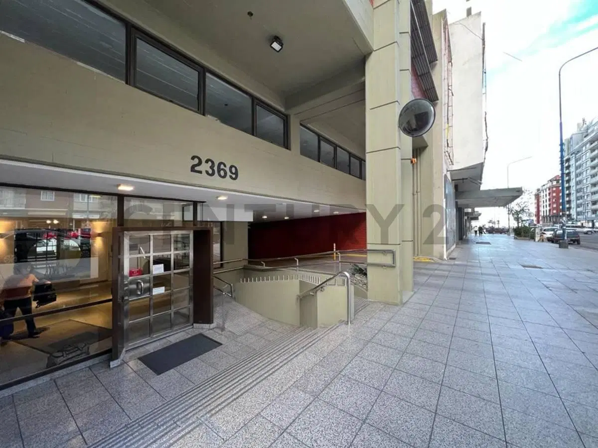 COCHERA EN VENTA CENTRO 2