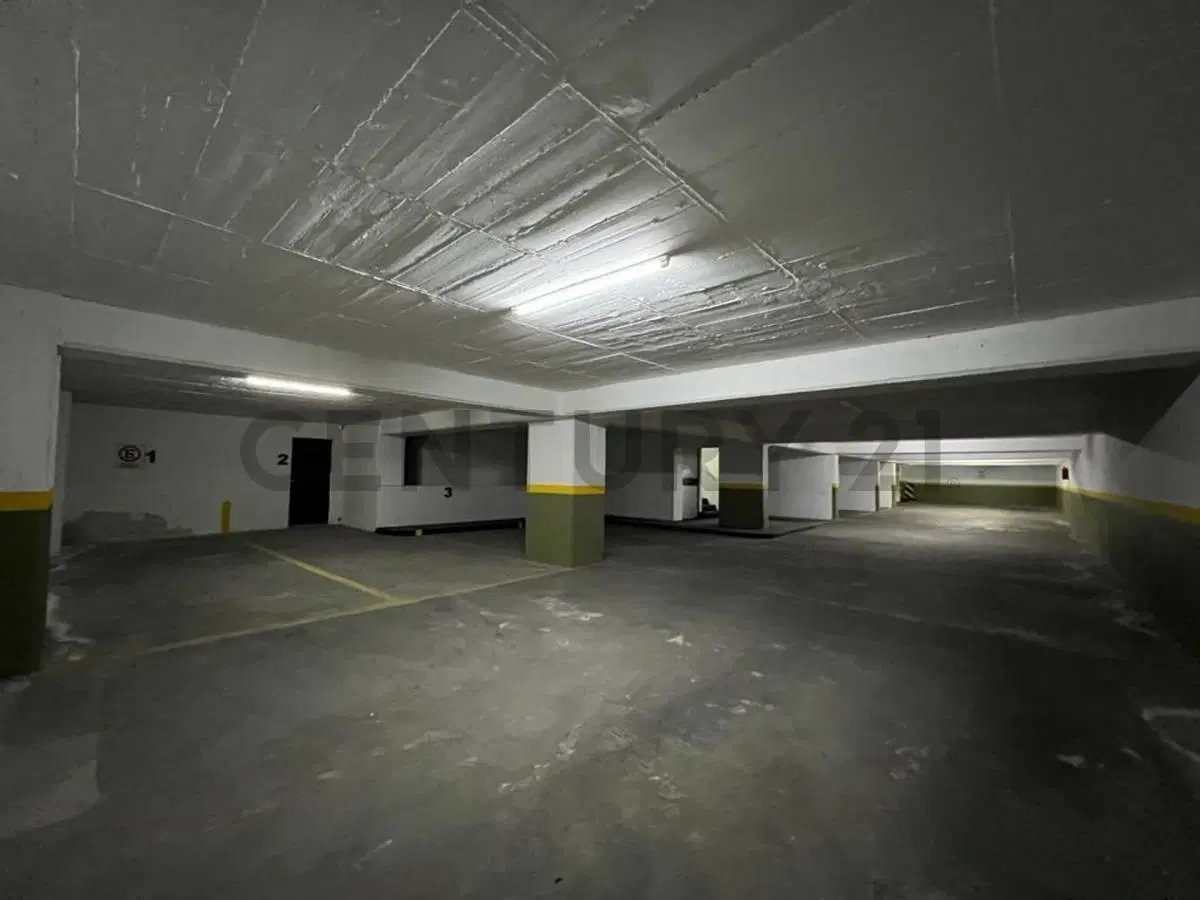 COCHERA EN VENTA CENTRO 3