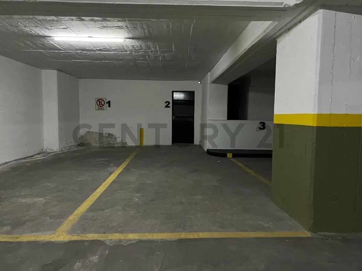 COCHERA EN VENTA CENTRO 5