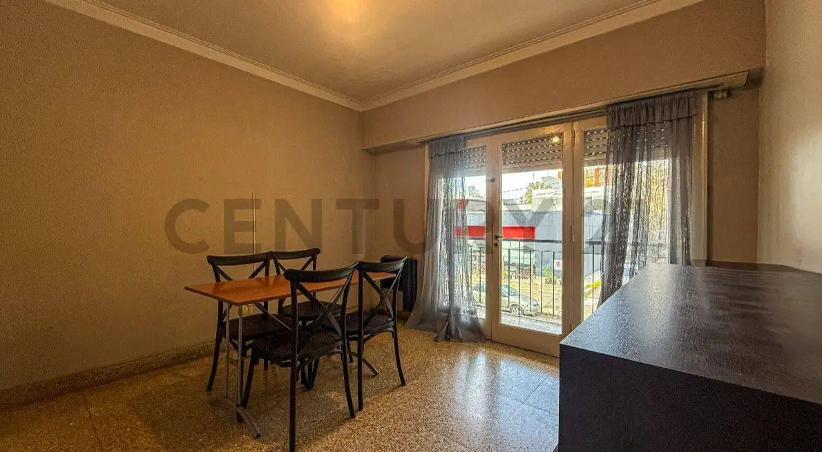 VENTA PH 2 AMBIENTES AL FRENTE CHAUVIN 2