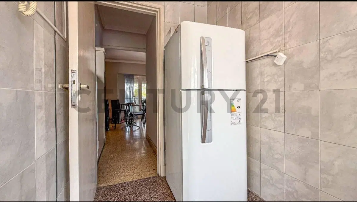 VENTA PH 2 AMBIENTES AL FRENTE CHAUVIN 3