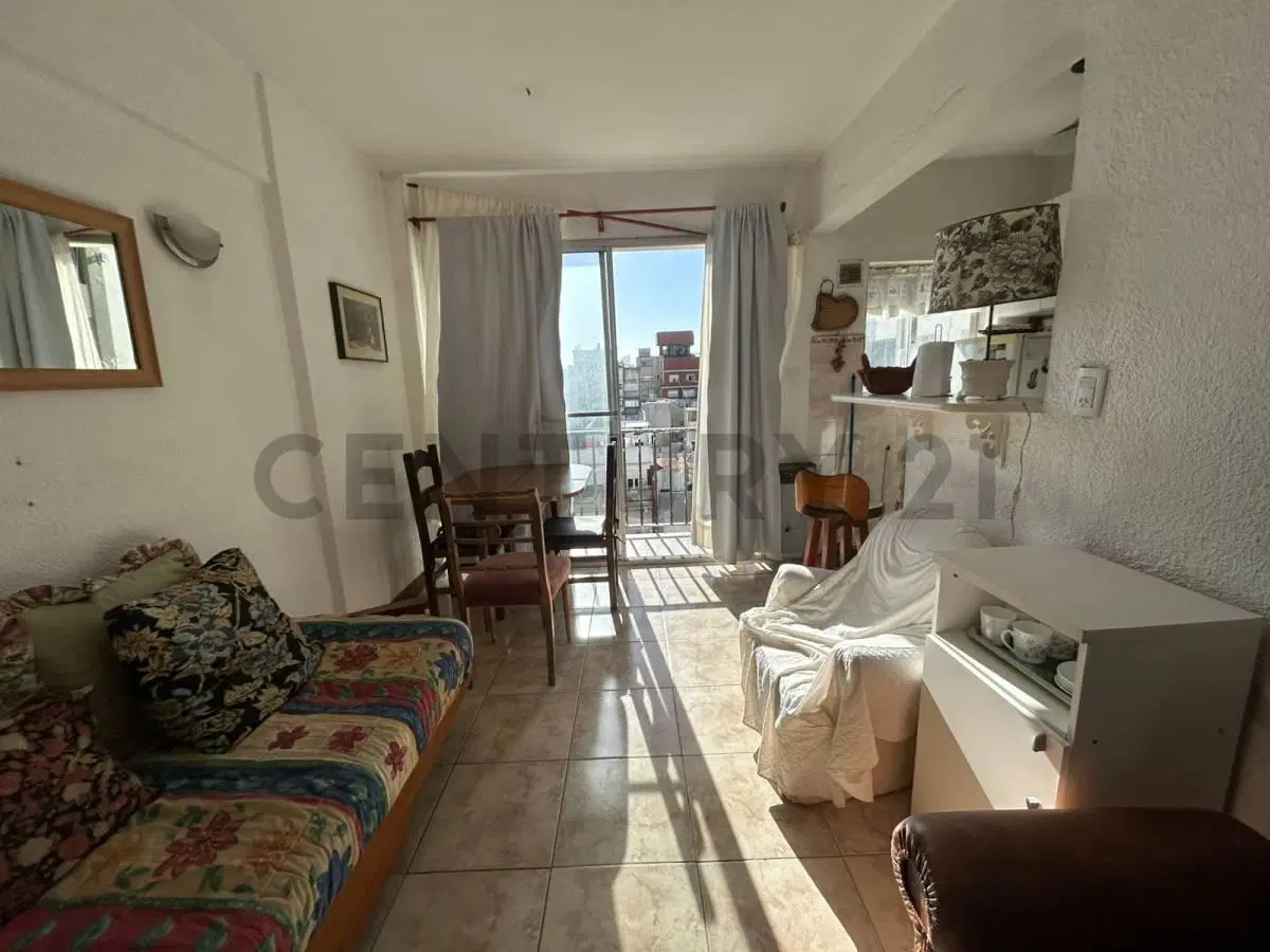 Venta departamento 2 ambientes al frente. Zona Plaza Colon. 5