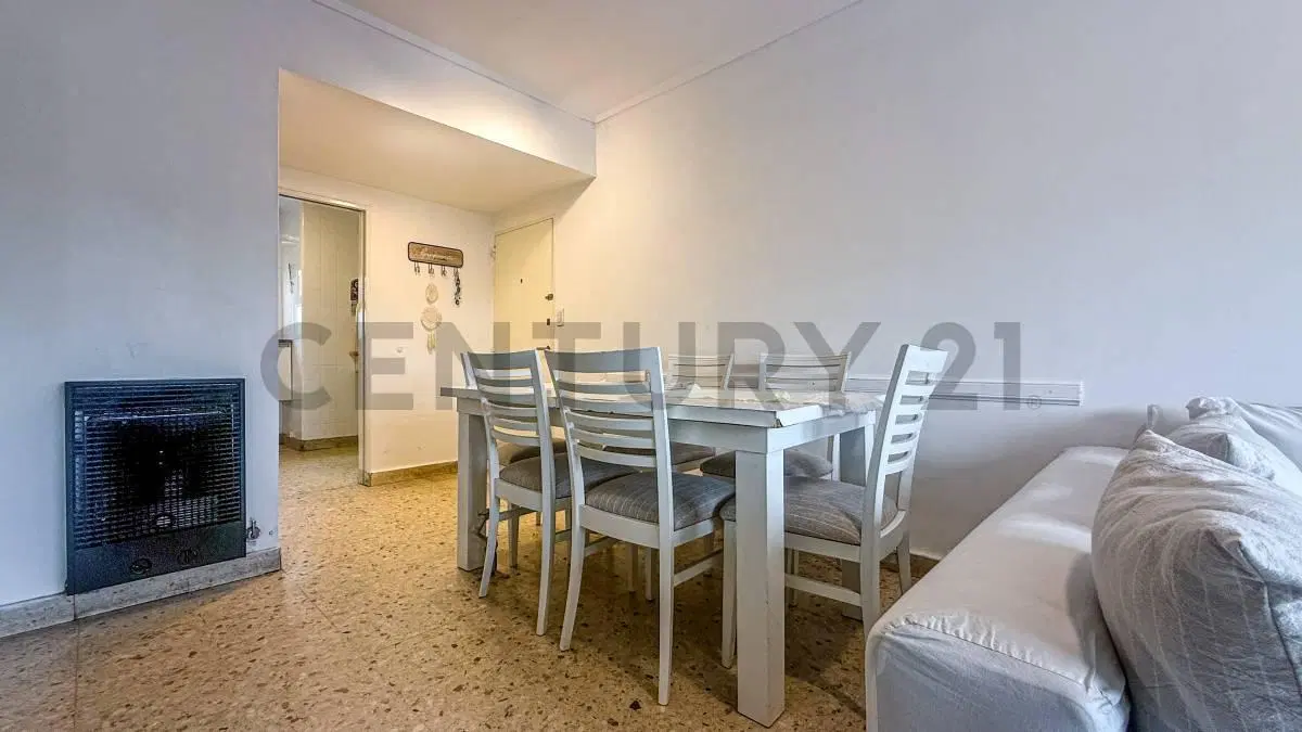 VENTA DEPARTAMENTO 3 AMBIENTES AL FRENTE BARRIO LA PERLA 5