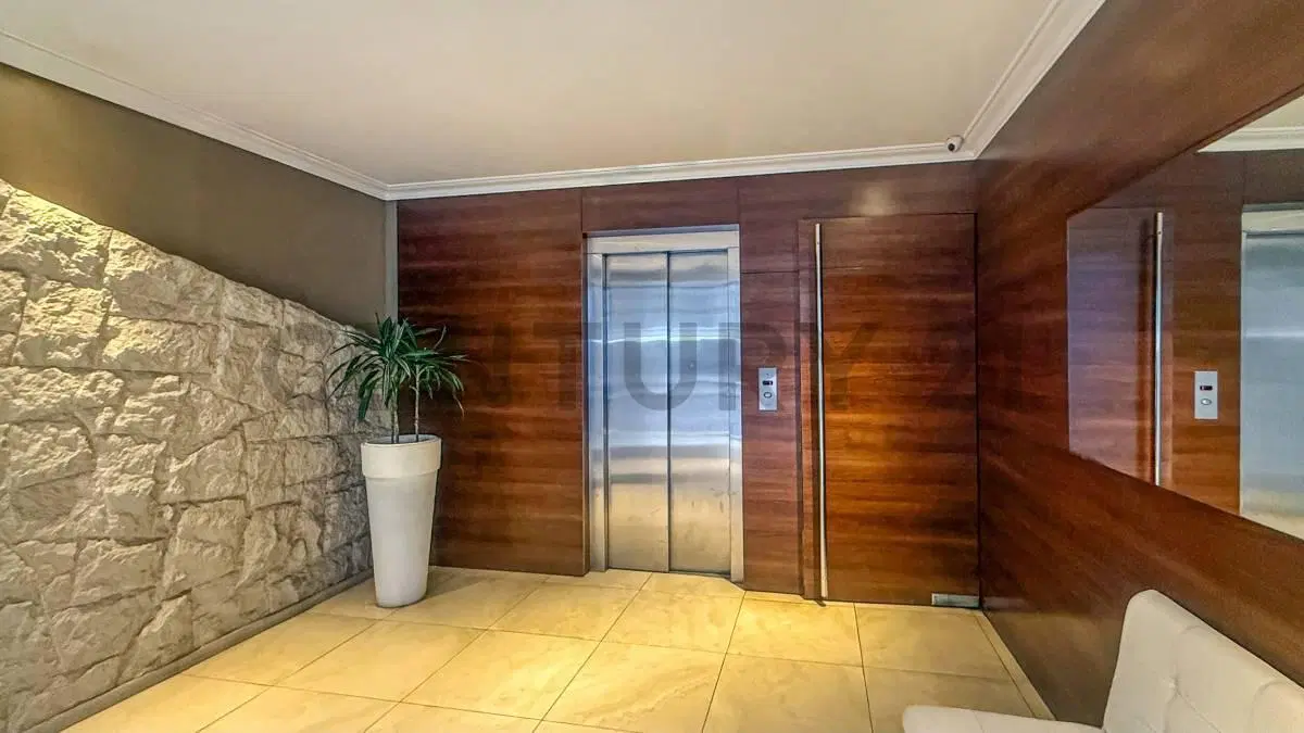 VENTA DEPARTAMENTO 5 AMBIENTES CON COCHERA 4
