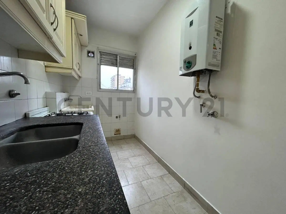 VENTA DEPARTAMENTO 3 AMBIENTES AL FRENTE ZONA ALDREY 4