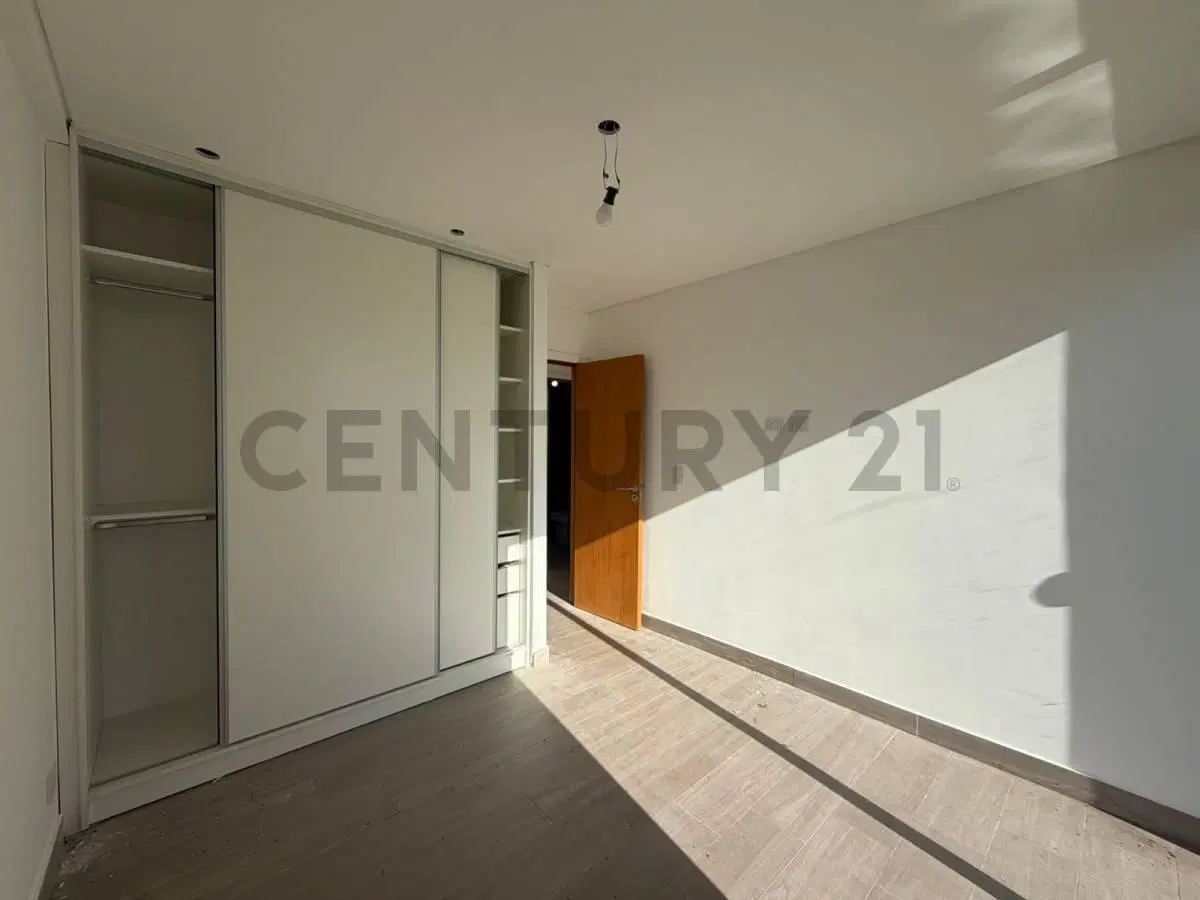 Casa en venta en Arenas Chico 4 ambientes 5