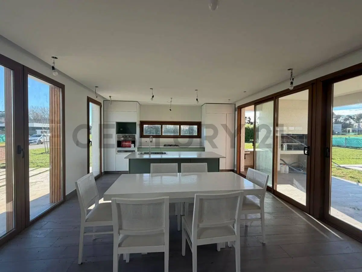 Casa en venta en Arenas Chico 4 ambientes 2