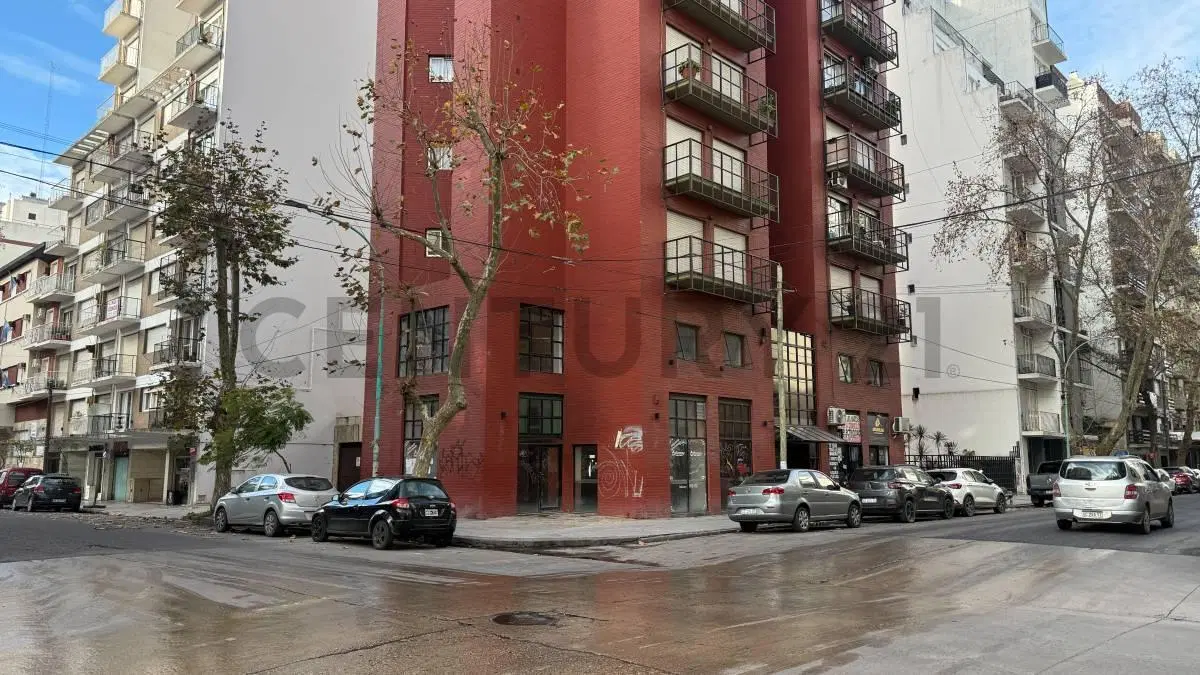 VENTA SEMI PISO OFICINAS ZONA TRIBUNALES 3