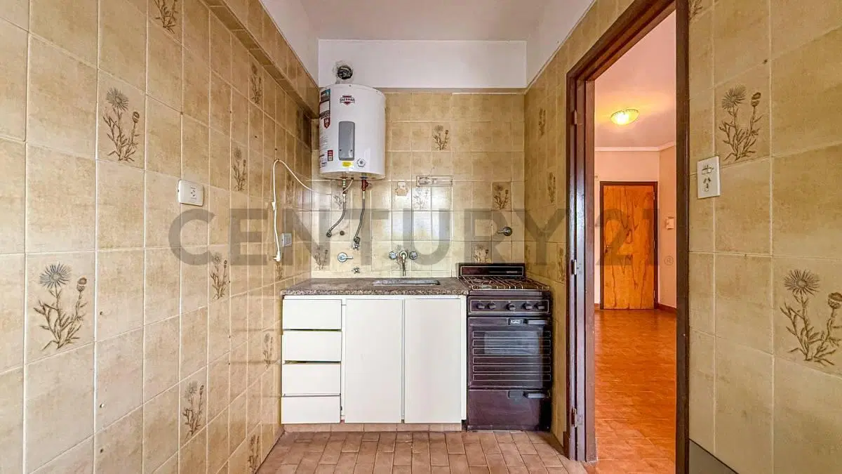 VENTA DEPARTAMENTO 3 AMBIENTES AL FRENTE LA PERLA 3