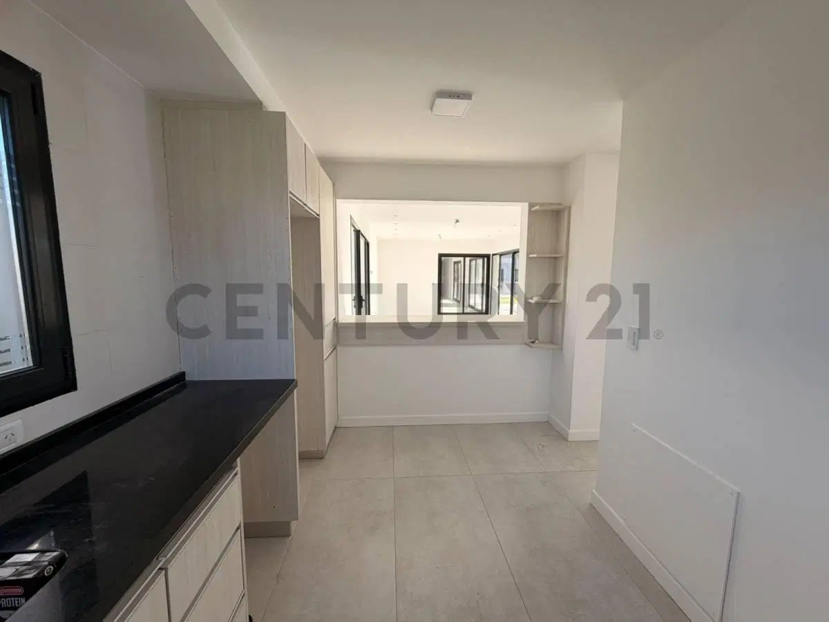 ALQUILER CASA 4 AMBIENTES RUMENCO JOVEN 4