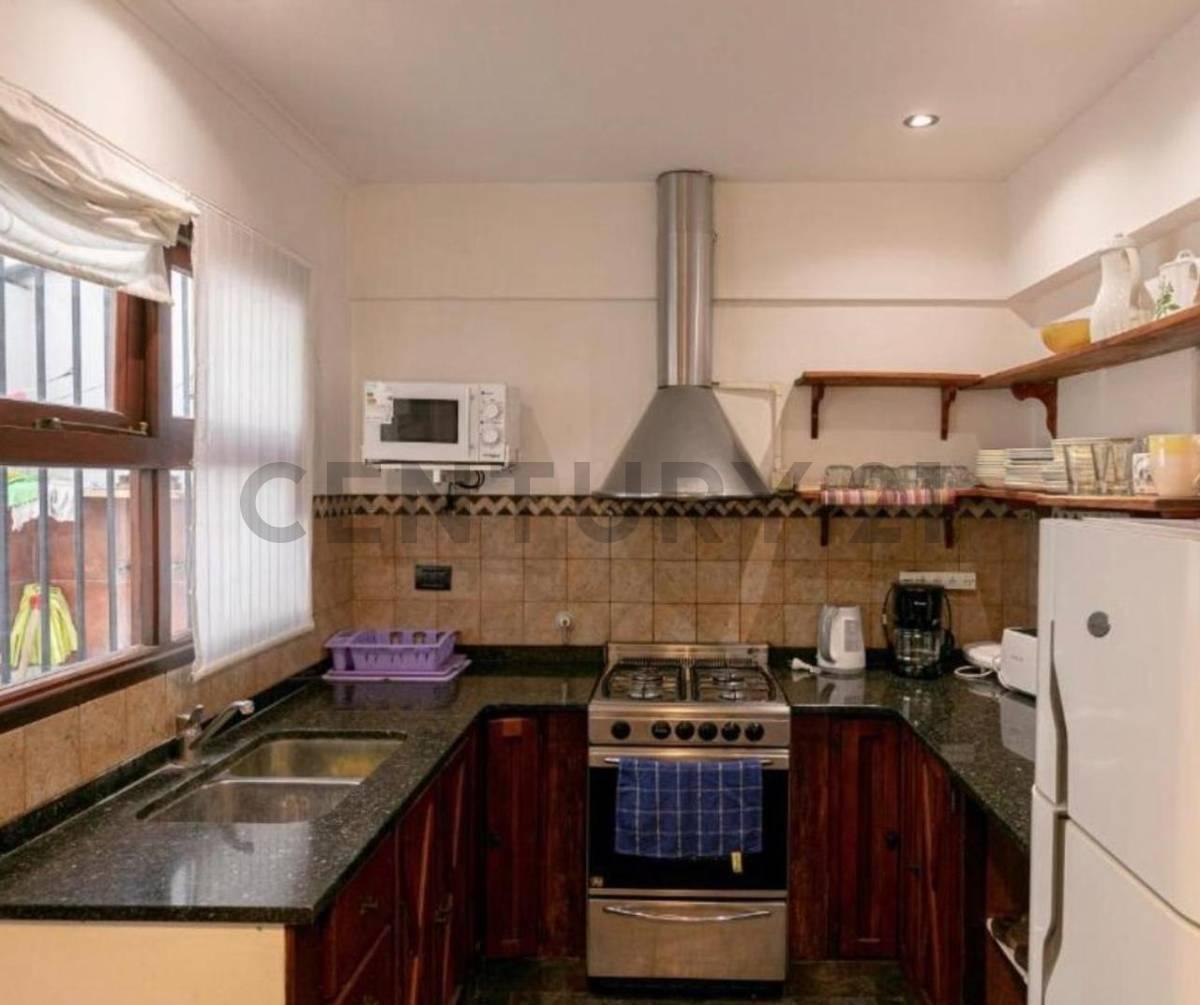 Foto de VENTA DUPLEX 4 AMBIENTES EXCELENTE UBICACIÓN, imagen 4