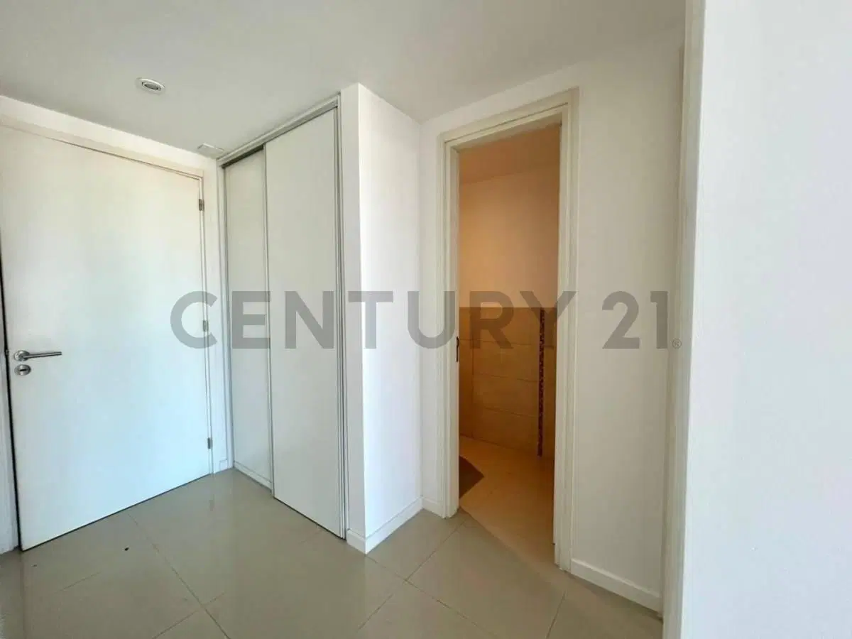 VENTA DEPARTAMENTO 2 AMBIENTES EN EDIFICIO MODERNO 5