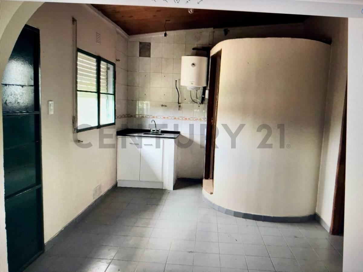 Foto de ALQUILER GALPON CON VIVIENDA 3 AMBIENTES, imagen 2