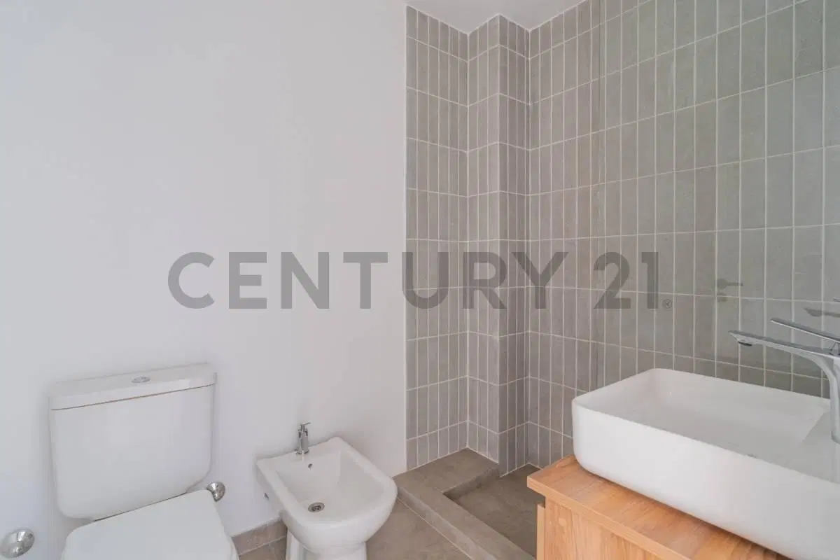 VENTA PH 2 AMBIENTES ESTRENAR B.SAN JOSE 3