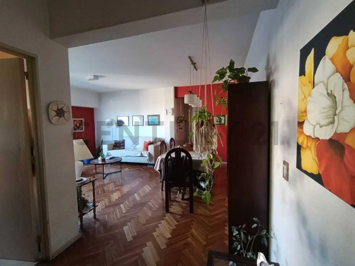 Departamento 4 ambientes con Cochera 5