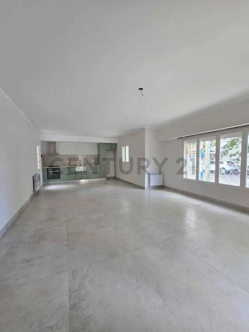 Chalet estilo Mar del Plata reciclado a nuevo – Barrio San José - A 3 cuadras de Av. Independencia 2
