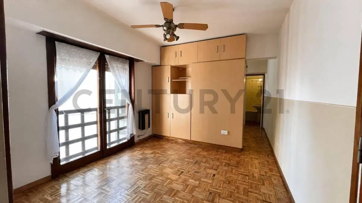 VENTA DEPARTAMENTO MONOAMBIENTE LATERAL 4
