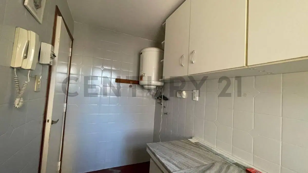 VENTA DEPARTAMENTO MONOAMBIENTE LATERAL 5