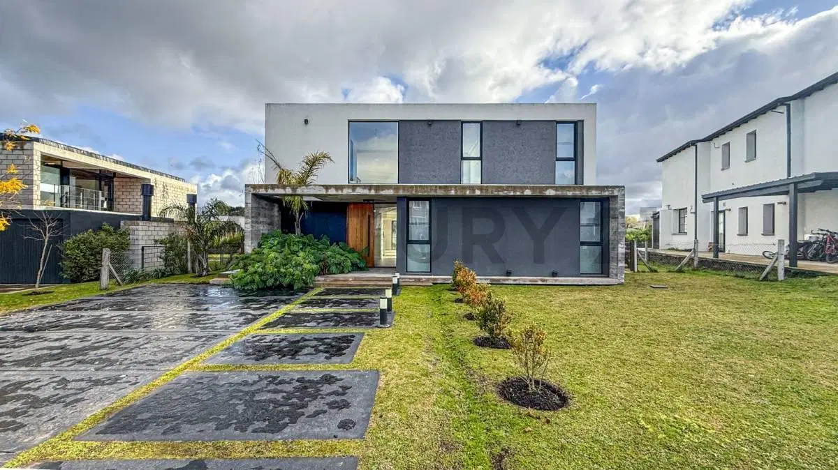 VENTA CASA 5 AMBIENTES A ESTRENAR RUMENCÓ JOVEN 4
