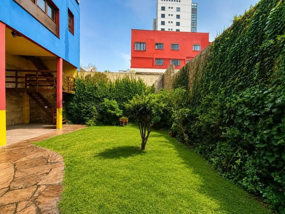 VENTA HOTEL LA PERLA ZONA LOMA DE SANTA CECILIA 3