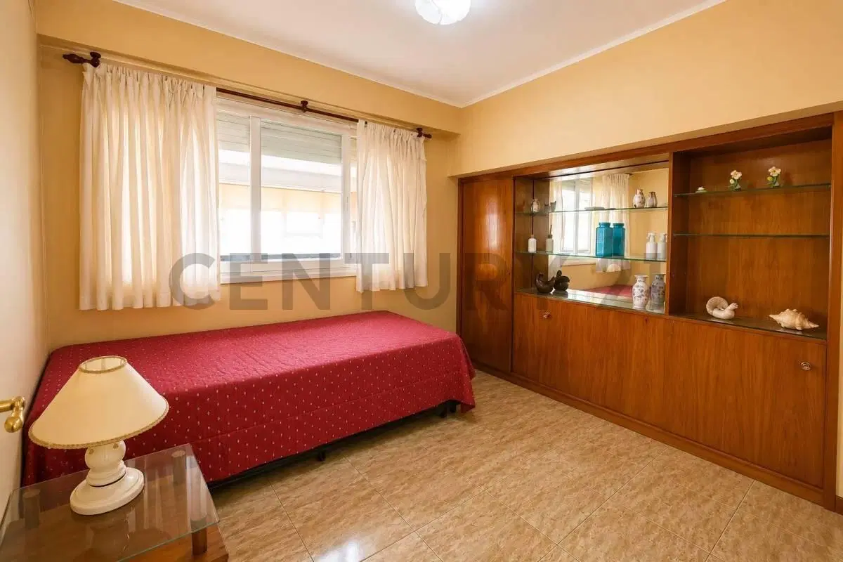 VENTA DEPARTAMENTO 4 AMBIENTES AL FRENTE 8