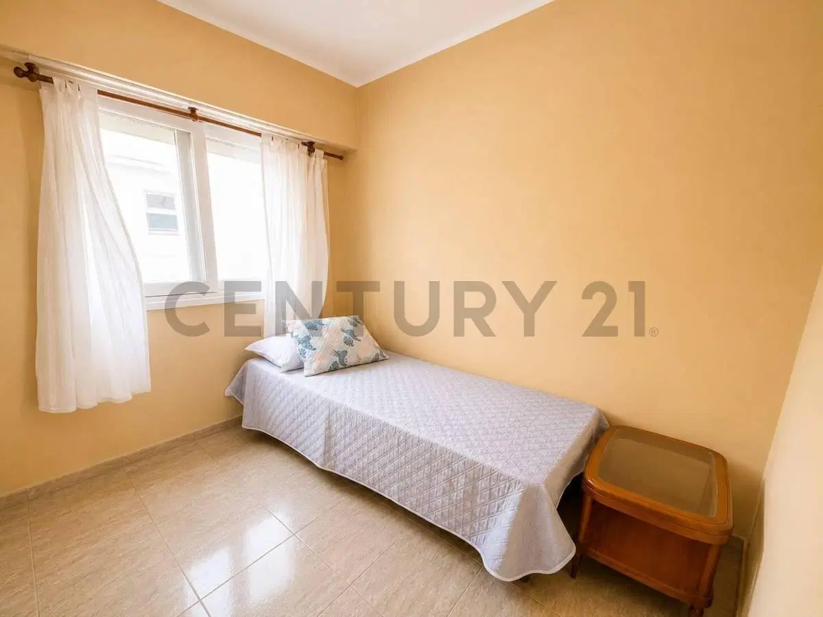 VENTA DEPARTAMENTO 4 AMBIENTES AL FRENTE 3
