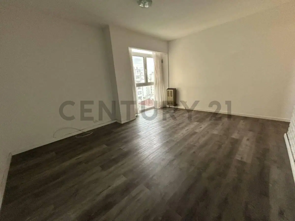 ALQUILER DEPARTAMENTO 4 AMBIENTES 24 MESES 4