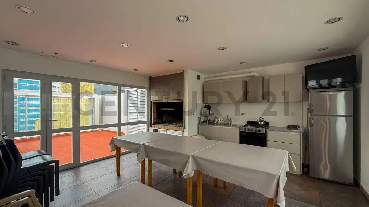 VENTA DEPARTAMENTO 3 AMBIENTES AL FRENTE VISTA LATERAL AL MAR 4