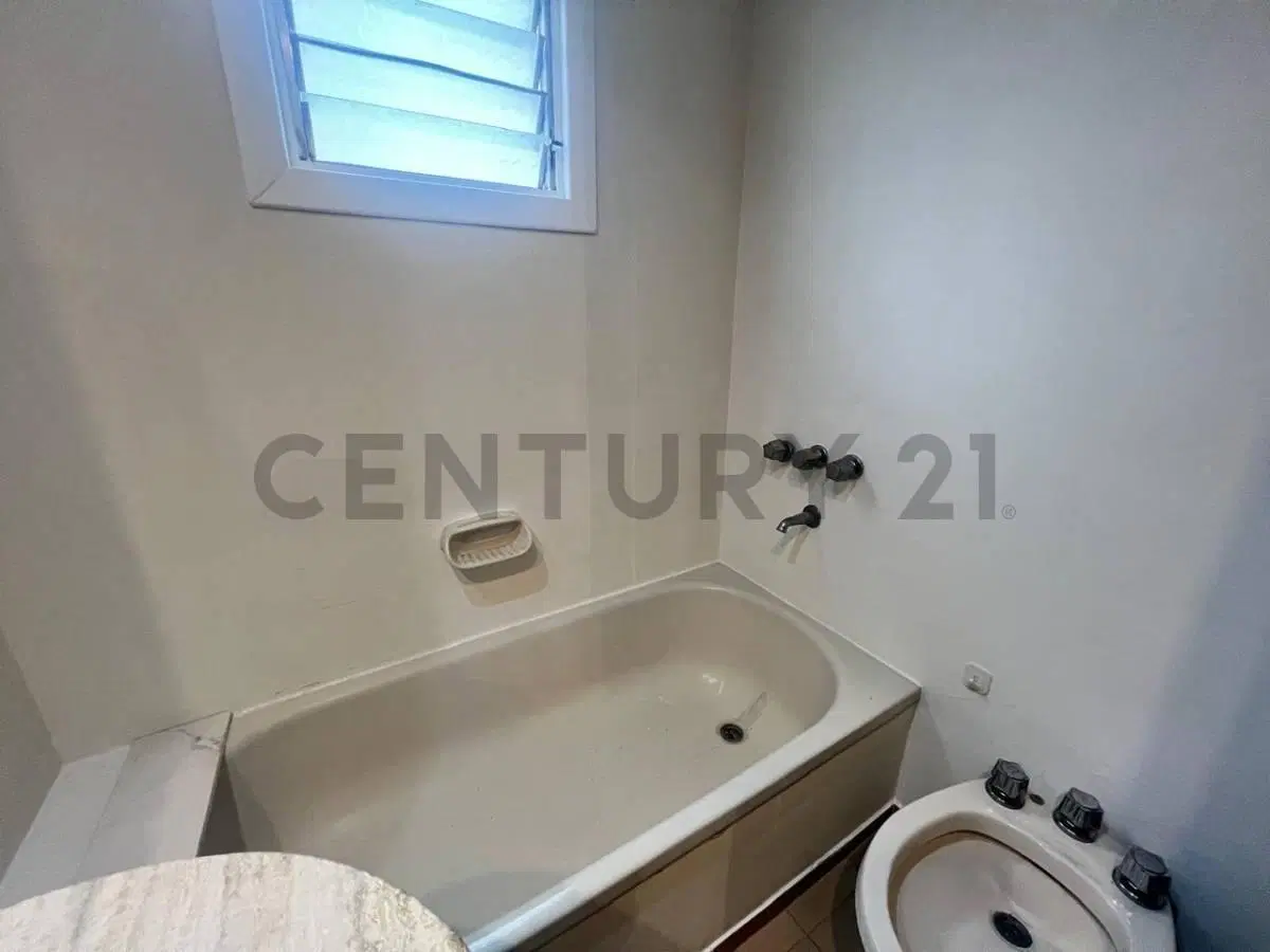 ALQUILER 3 AMBIENTES CON COCHERA EXPENSAS INCLUIDAS 2