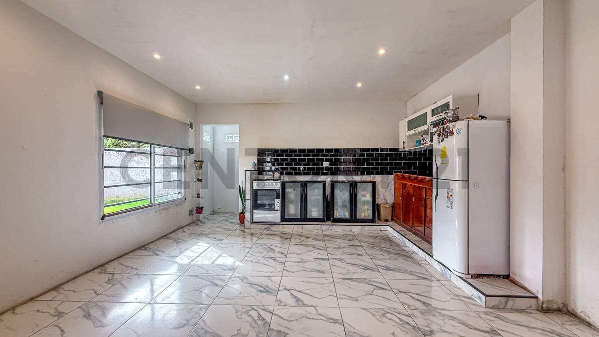 Foto de Moderna casa de 3 ambientes con 2 baños, 150 m² cubiertos y amplio parque – Faro Norte, imagen 5
