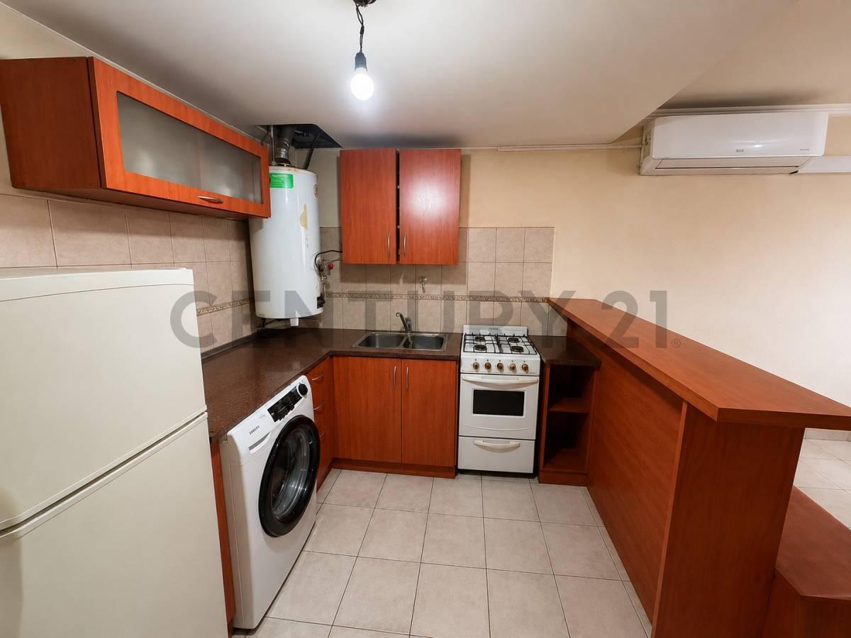Foto de PH EN VENTA 2 AMBIENTES CHILE 900, imagen 3