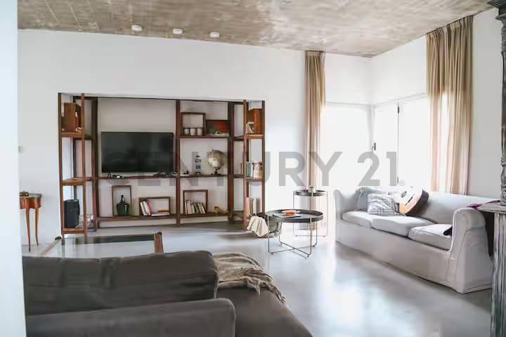 Foto de Casa en venta en Barrancas de San Benito | 5 ambientes, pileta y gran, imagen 5