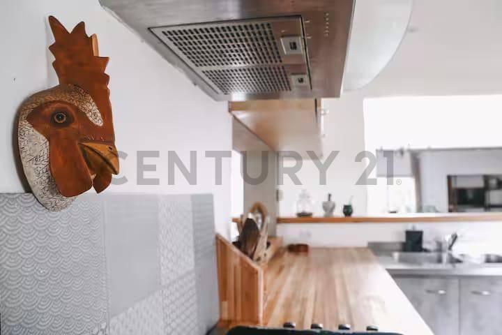 Foto de Casa en venta en Barrancas de San Benito | 5 ambientes, pileta y gran, imagen 2
