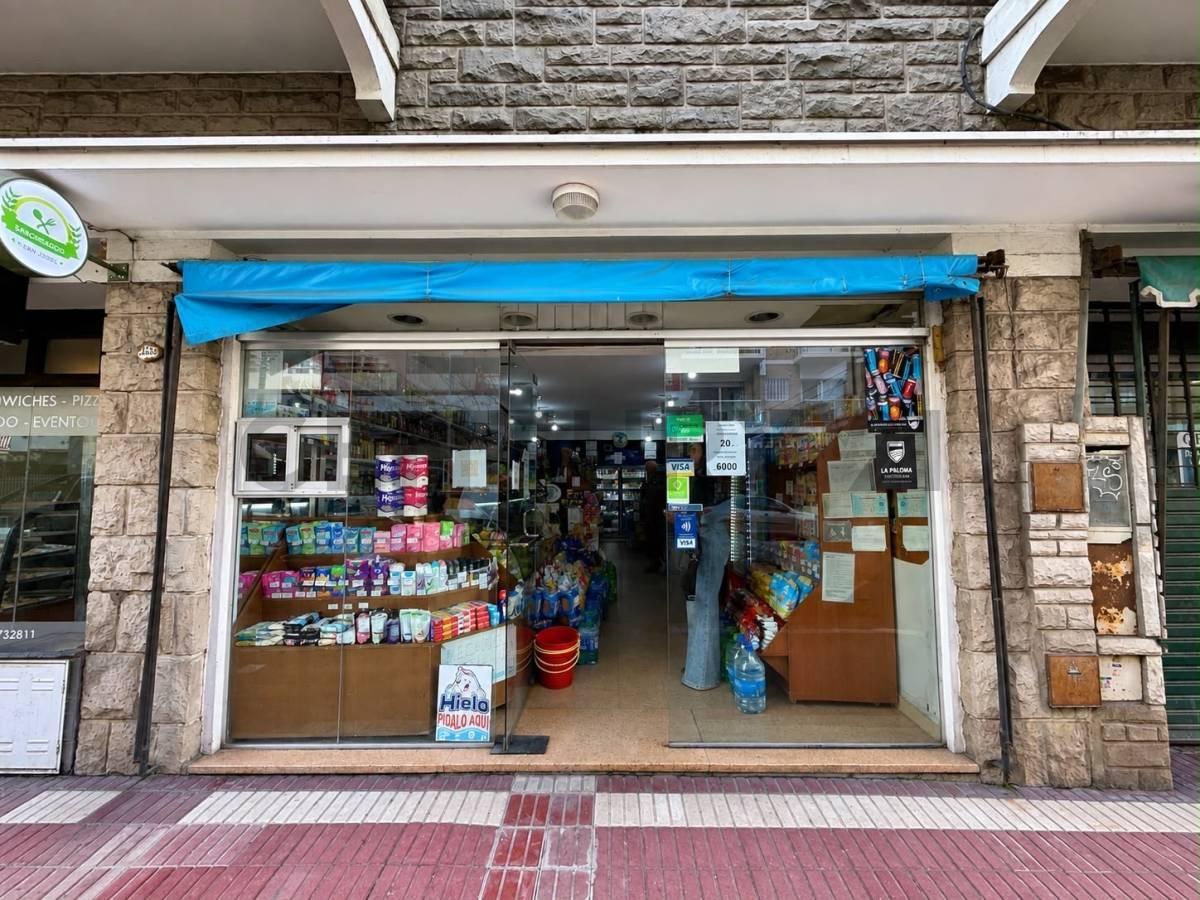 Foto de Local en Venta en Barrio La Perla 11 de Septiembre 2801, imagen 1