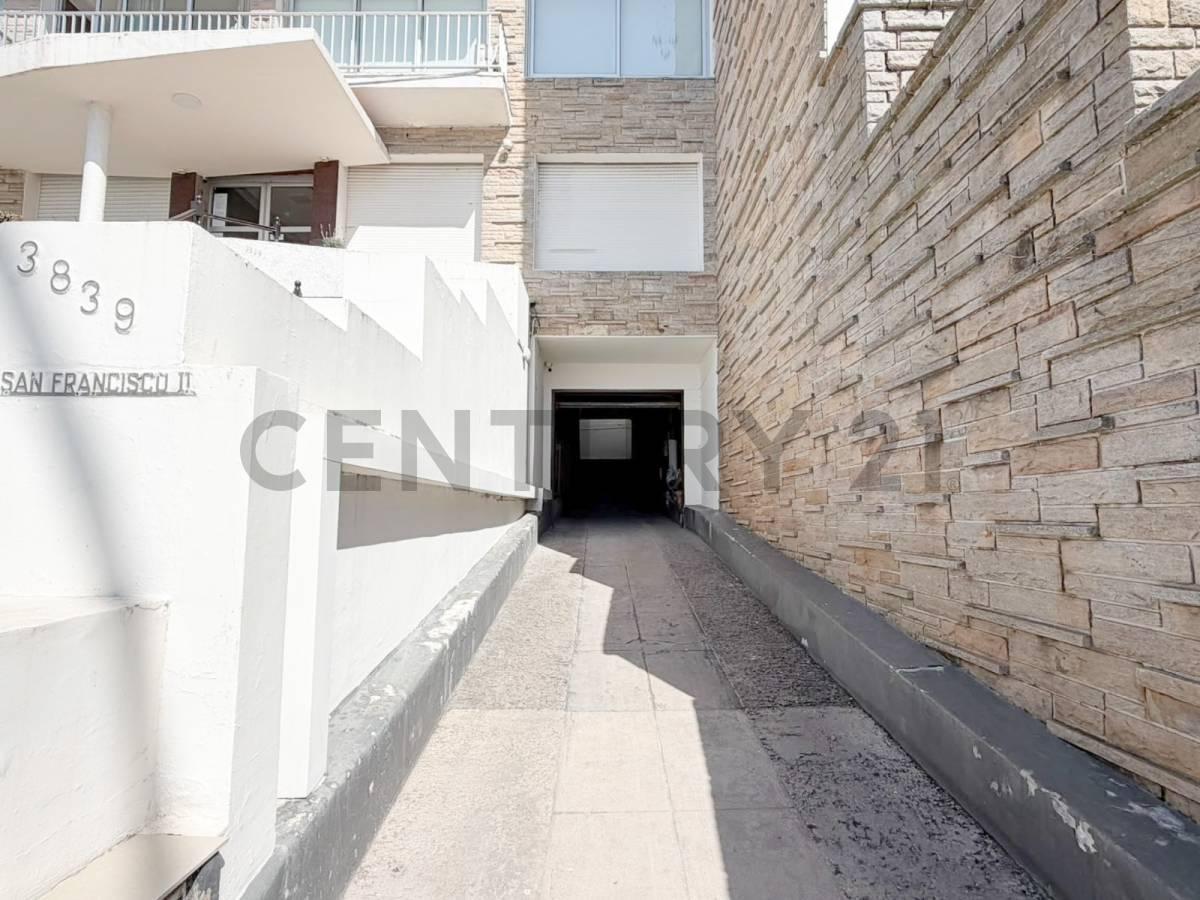 Foto de VENTA DEPARTAMENTO 2 AMBIENTES CON COCHERA – FRENTE AL MAR, imagen 3