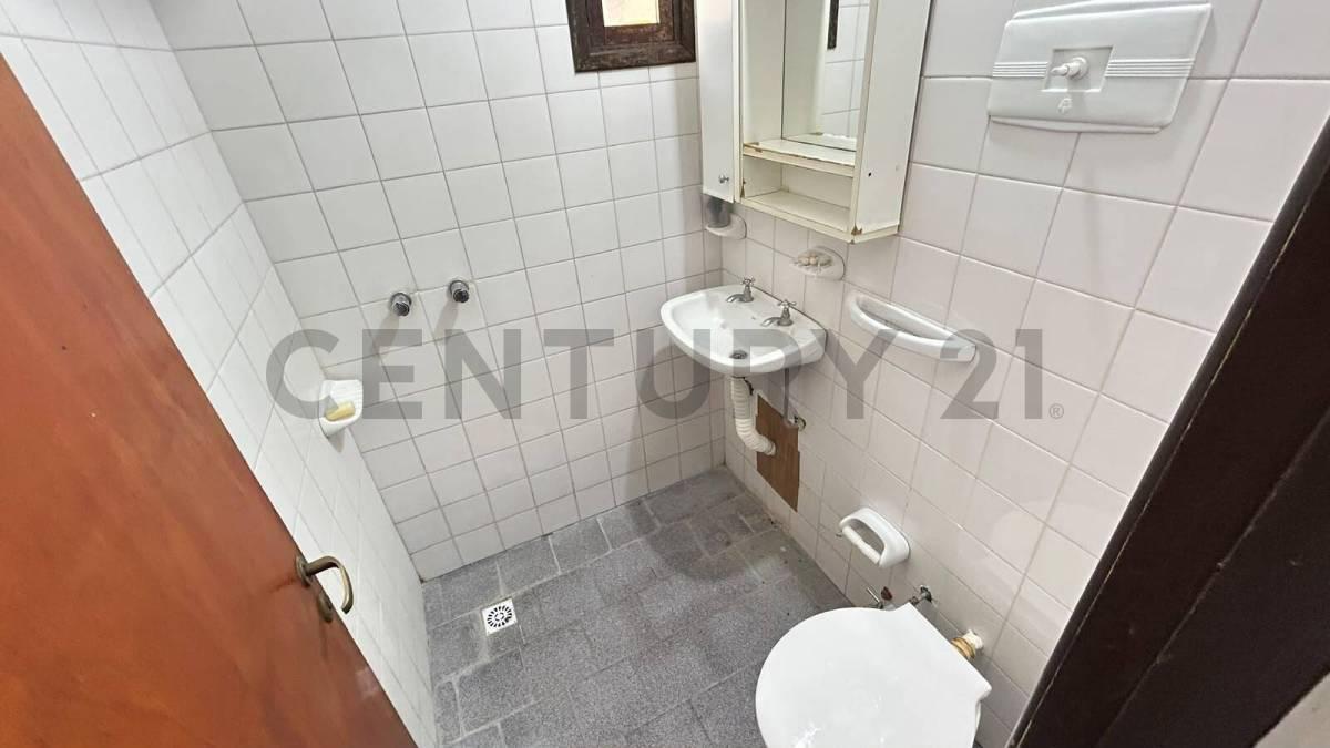 Foto de VENTA PH 2 AMBIENTES AL FRENTE CON PATIO VILLA PRIMERA, imagen 2
