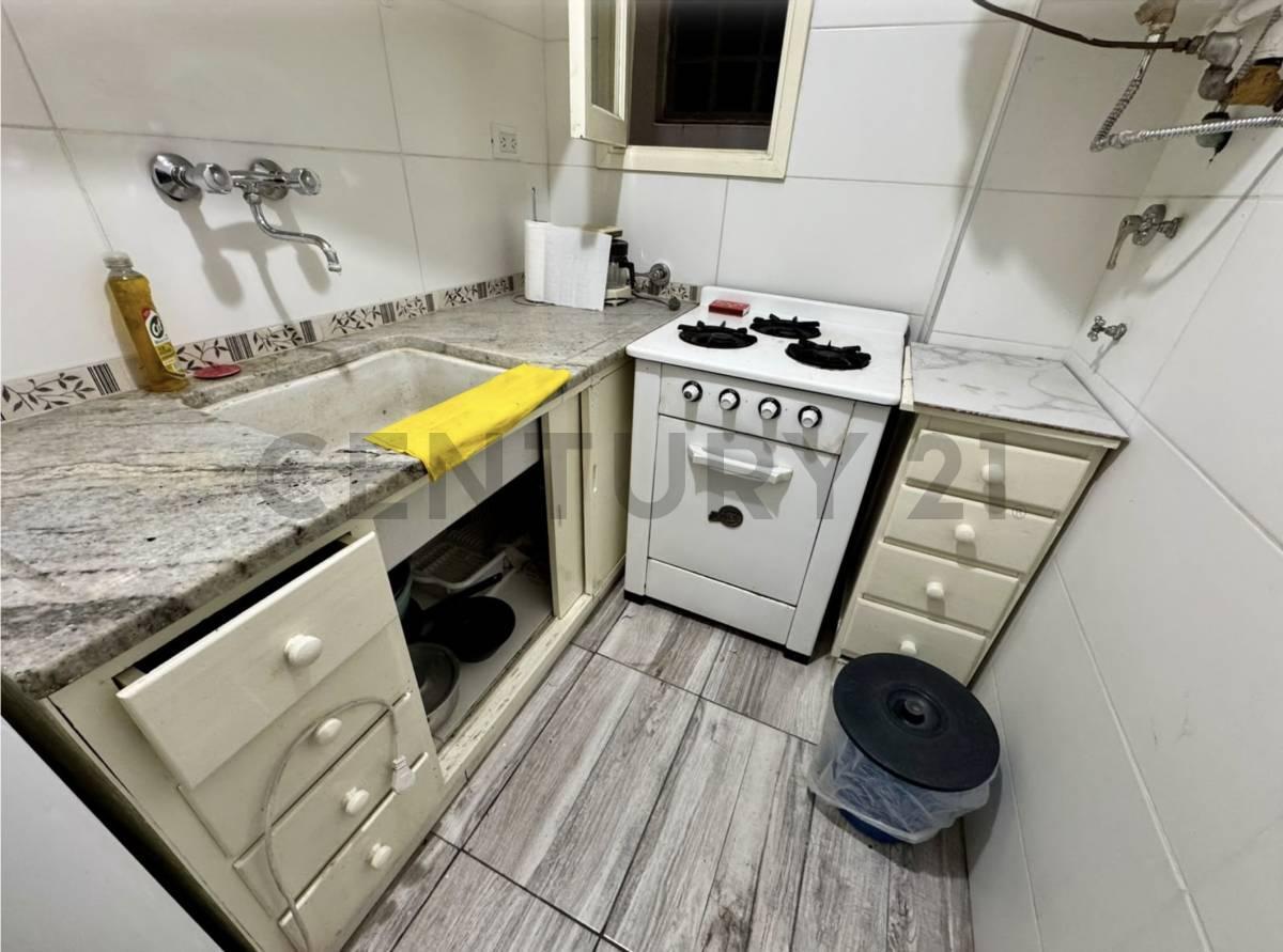Foto de DEPARTAMENTO 2 AMBIENTES EN ALQUILER | CORRIENTES 2181 | SEMIAMOBLADO, imagen 3