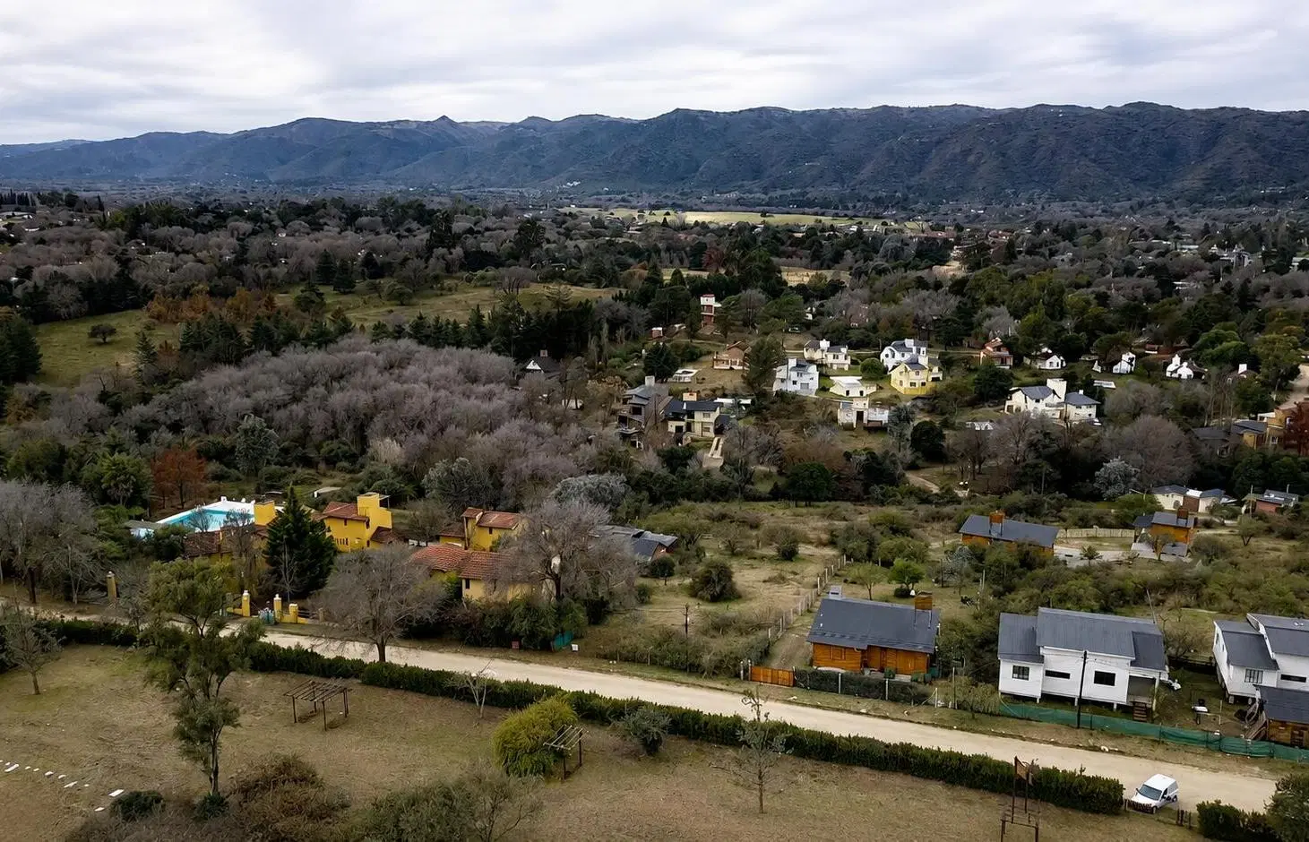 Lote de 1.010 m² en Venta en Villa General Belgrano | Vista a las Sierras y Todos los Servicios 4