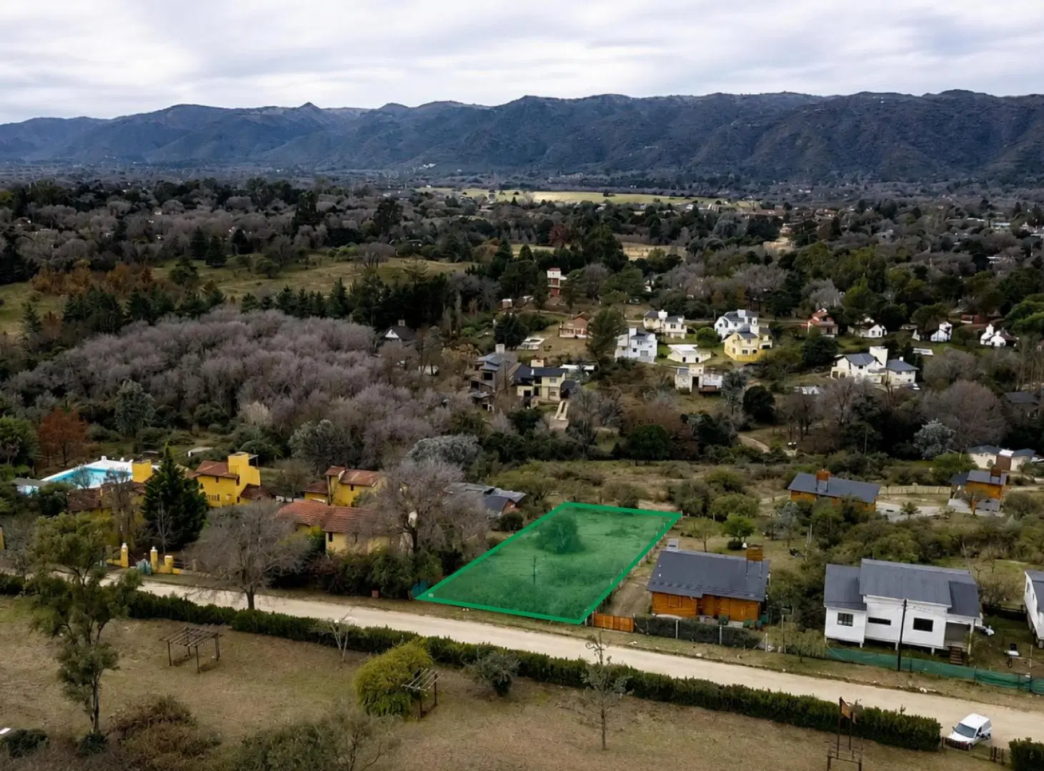 Lote de 1.010 m² en Venta en Villa General Belgrano | Vista a las Sierras y Todos los Servicios 8