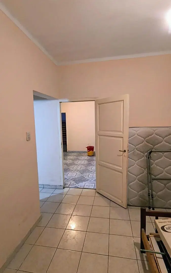 Casa lista para vivir + Departamento independiente / Excelente oportunidad de inversión 4