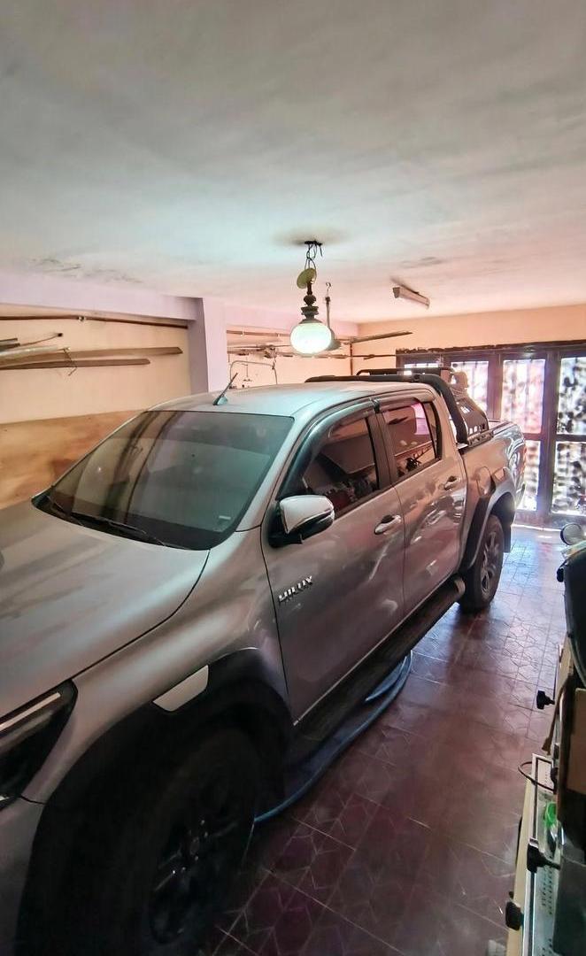 Foto de CASA + 2 LOCALES + DEPARTAMENTO | EXCELENTE UBICACIÓN, imagen 5