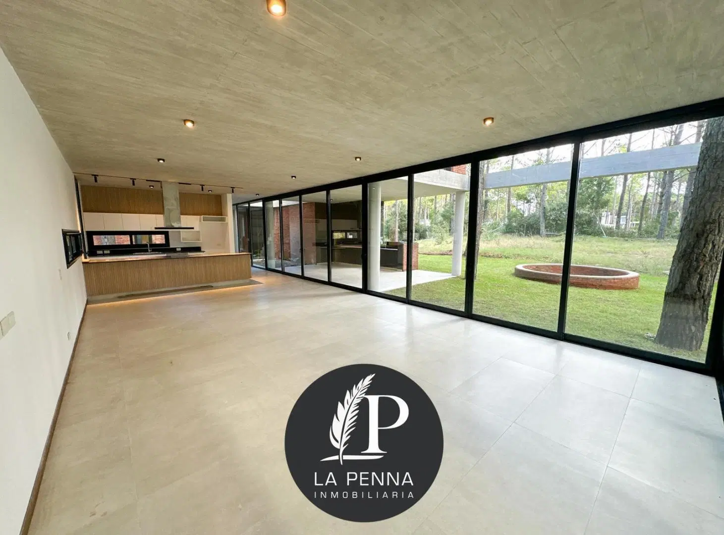 Casa en venta en Pinamar Norte a estrenar, cerca de La frontera. Arquitectura Moderna 2