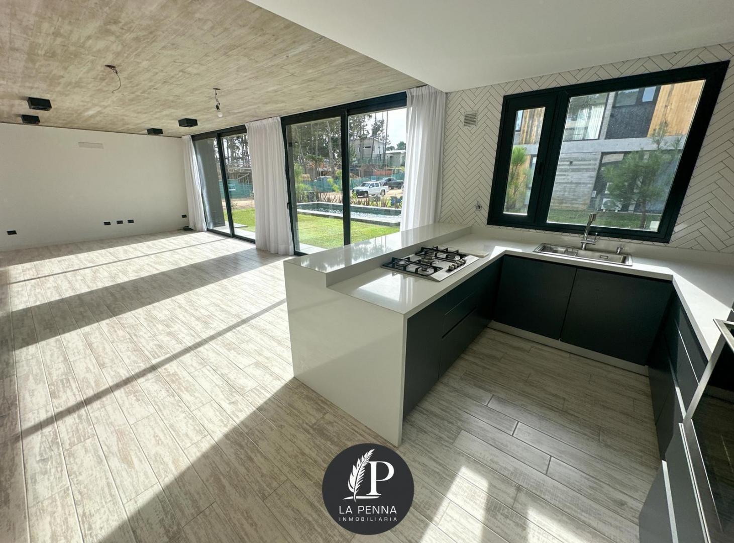 Foto de Casa Venta Pinamar Barrio Pioneros, imagen 3