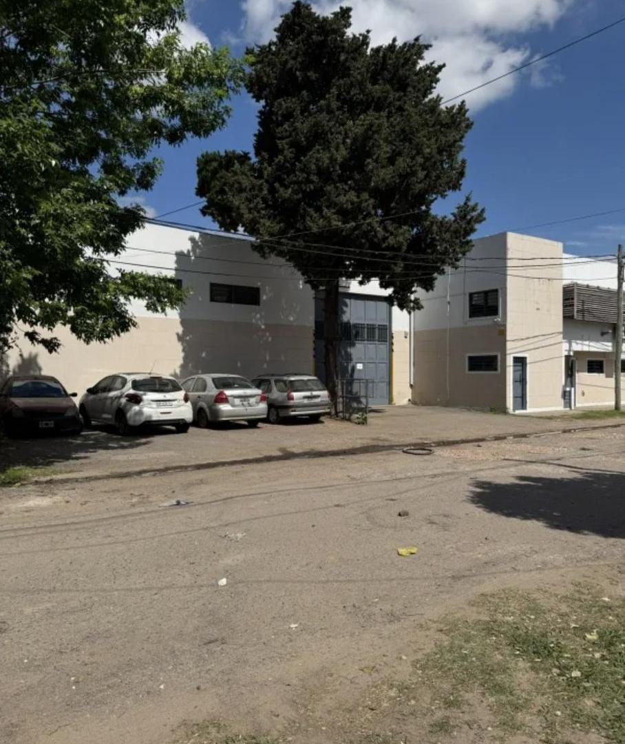 Depósito en Ituzaingó