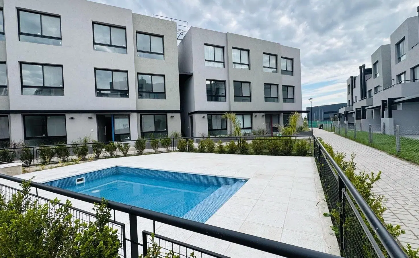 Venta de hermoso departamento en Nordelta 4 amb - Town Kiri 3