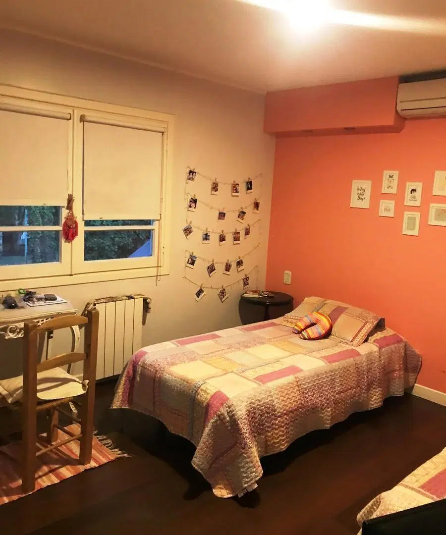 Hermosa y amplia casa en venta en Ituzaingó - Sobre Gdor. Udaondo 2