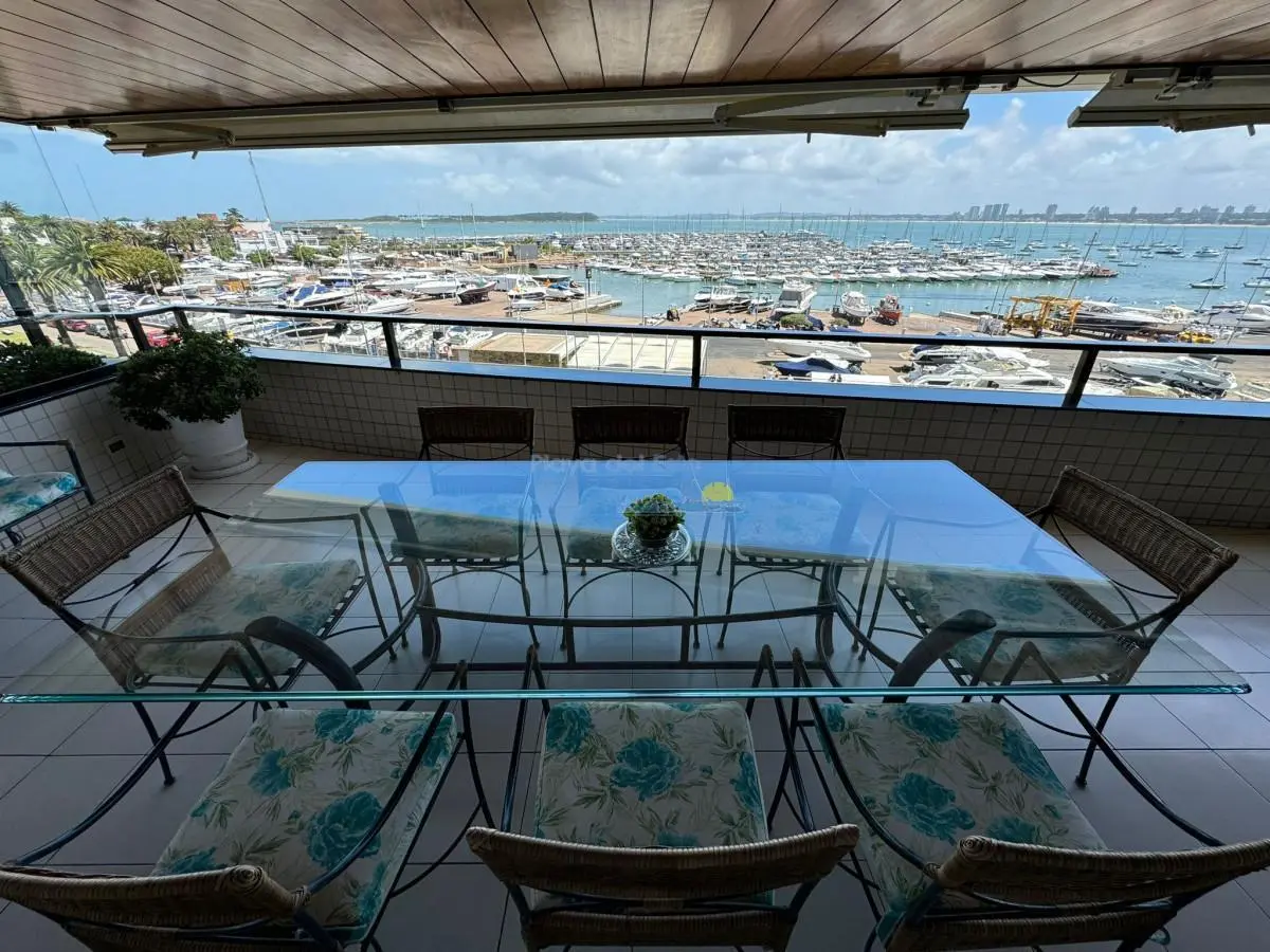 Apartamento en Venta de 3 Dormitorios en Punta del este , Puerto , Península , Edificio Portofino 4