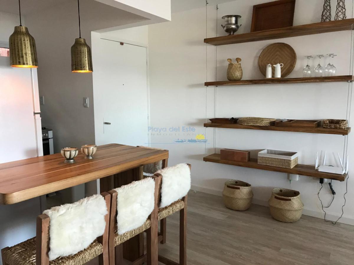 Foto de Apartamento en alquiler anual de 2 dormitorios en Punta del este, imagen 4